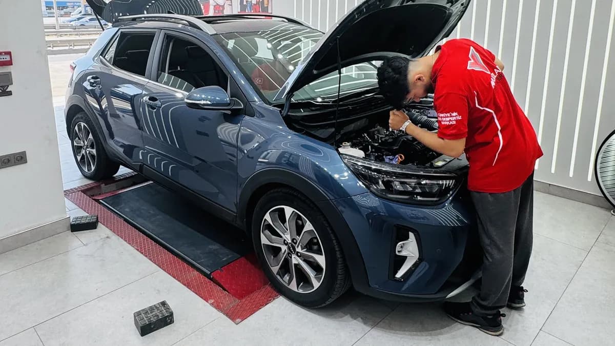 Yavuzlar Oto Ekspertiz istasyonunda motor bölümü kontrolü