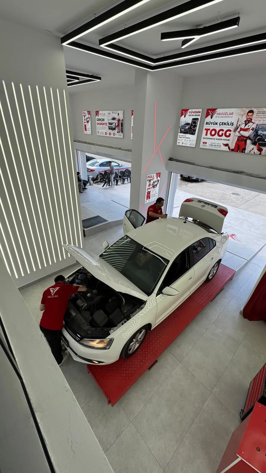 Bağcılar Oto Ekspertiz — geniş ekspertiz salonu ve motor kontrolü