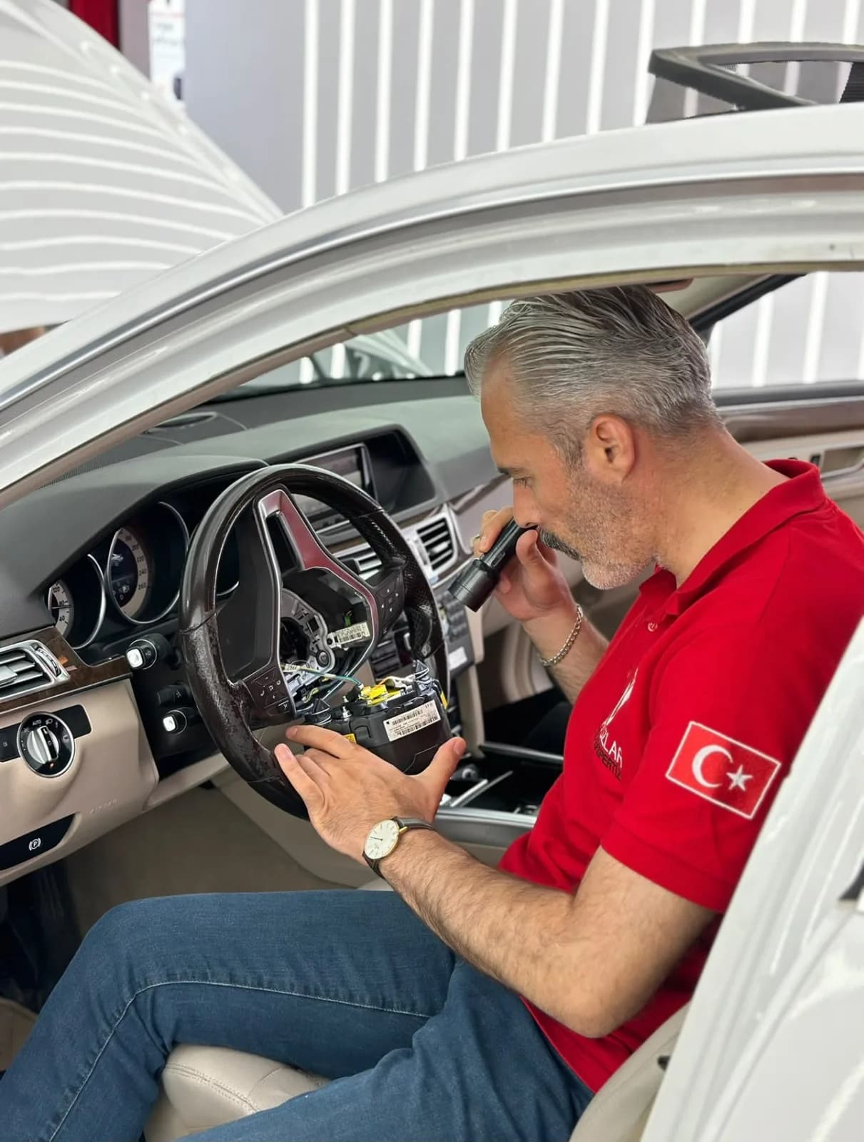 Otoport Oto Ekspertiz — direksiyon sökülerek fiziki airbag kontrolü