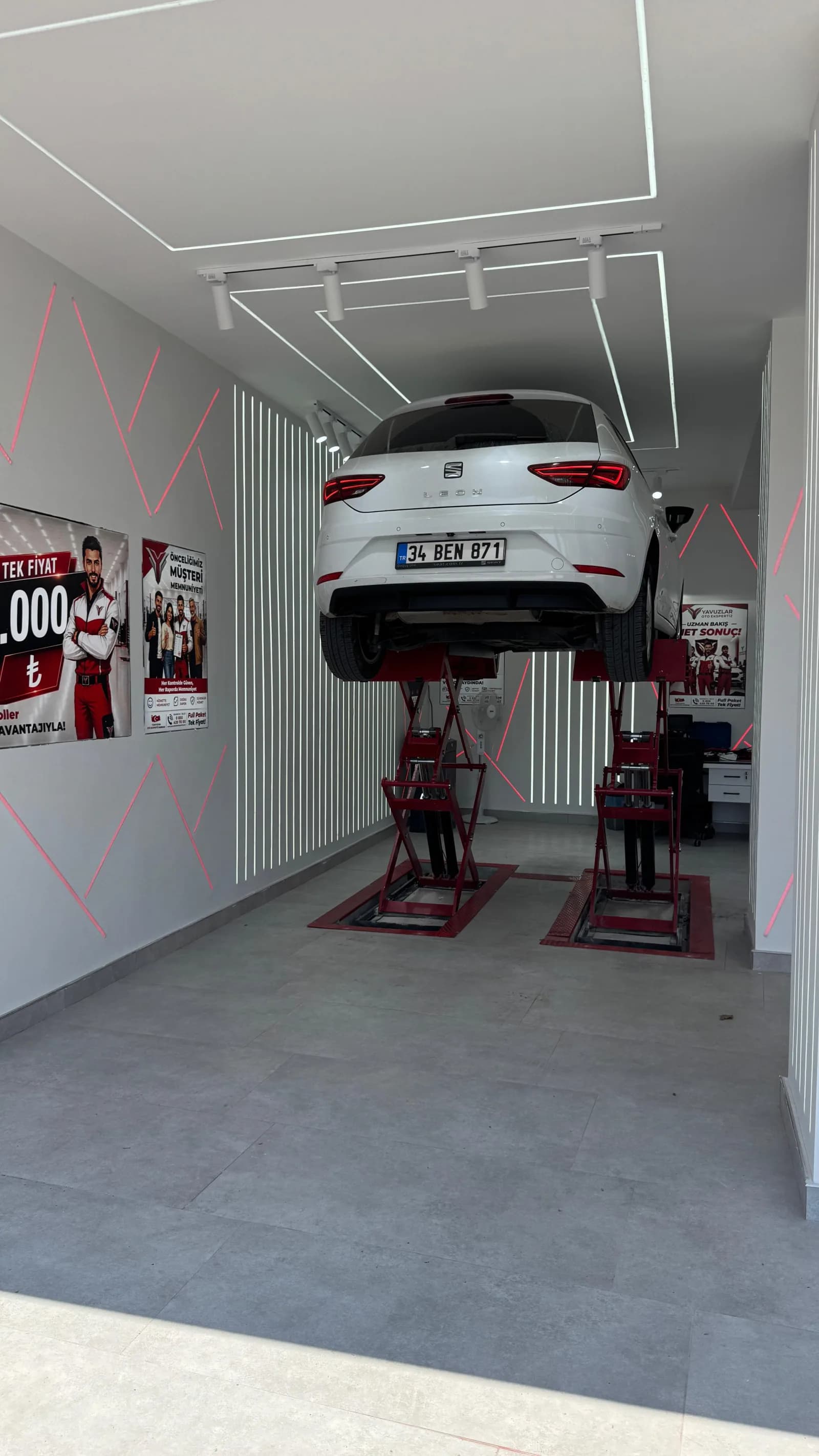 Yavuzlar Pendik şubesi çift makas lift hattında araç kontrolü